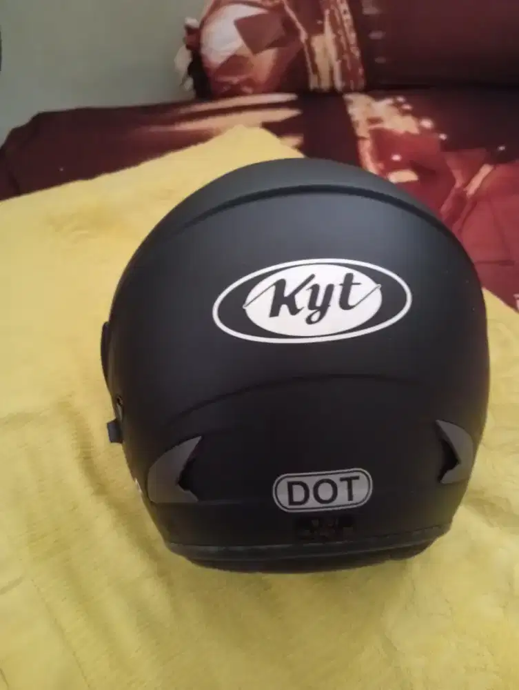Helm KYT half face double visor