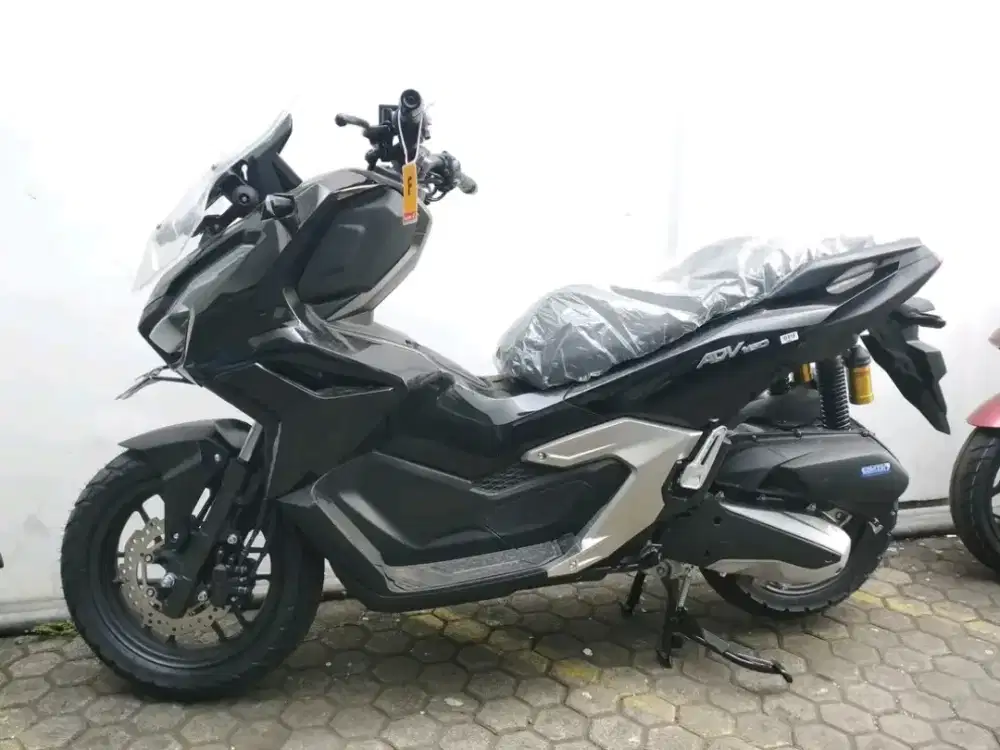 HONDA ADV 160 CBS BLACK