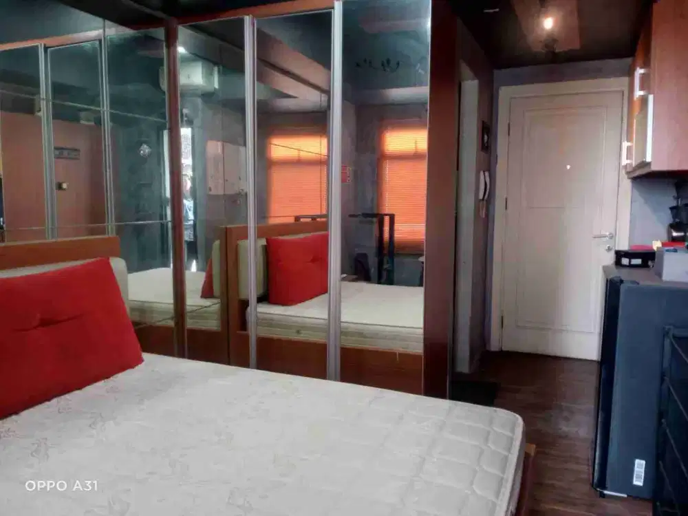 di sewakan apartemen green lake Sunter tipe 2 bedroom