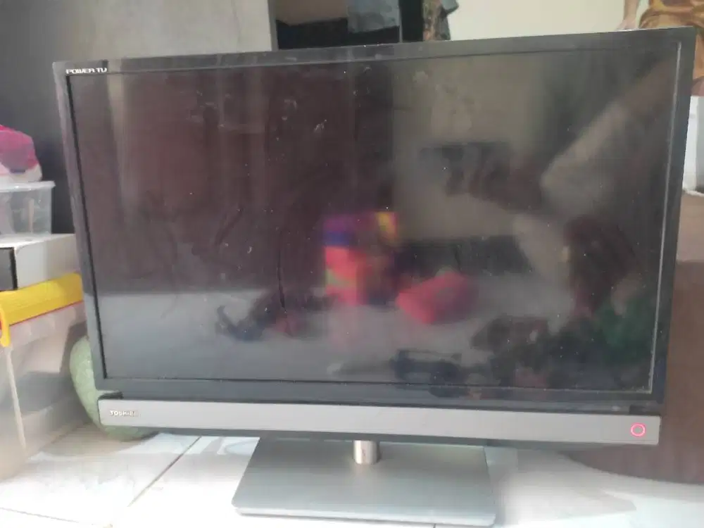 TV LED TOSHIBA 24 INCH