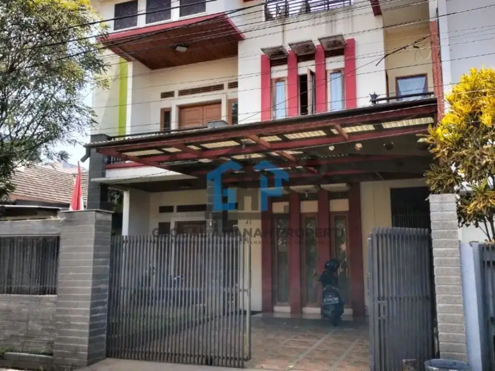Dijual Rumah Mewah Komplek Bumi Sariwangi 7 menit POLBAN Akses Mudah Security 24 Jam