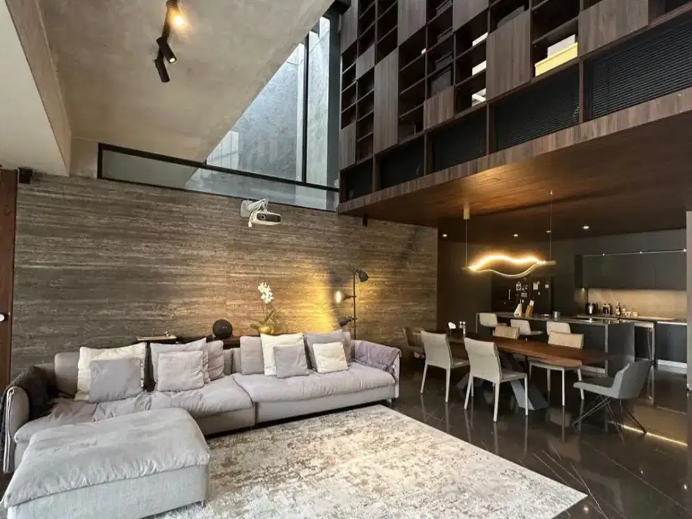 Dijual rumah mewah  3 tingkat di jalan gedung hijau pondok indah