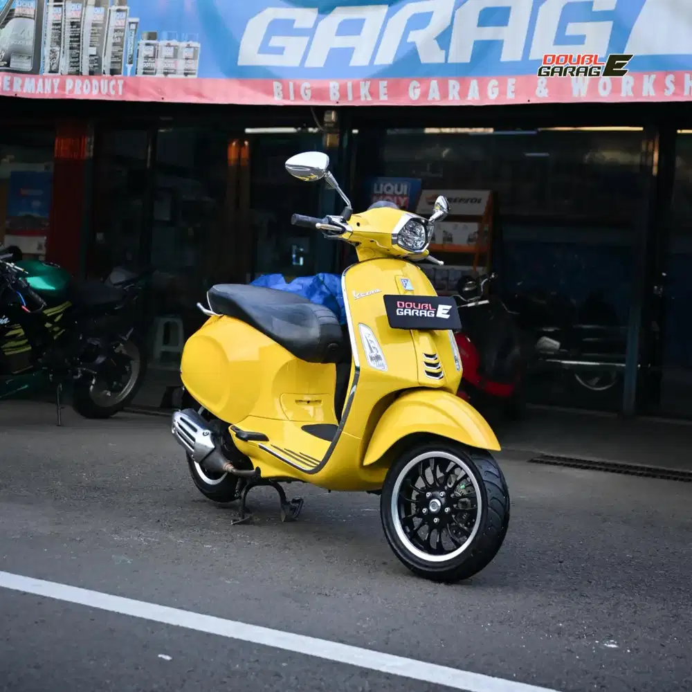 VESPA SPRINT 150 iGET KUNING 2023
‎LOW KILOMETER