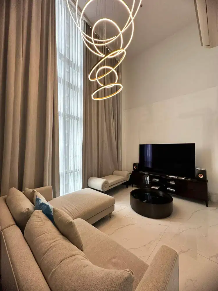 LA VIZ MANSION APARTEMEN SEWA TAHUNAN INTERLOCK PRIVATE LIFT
