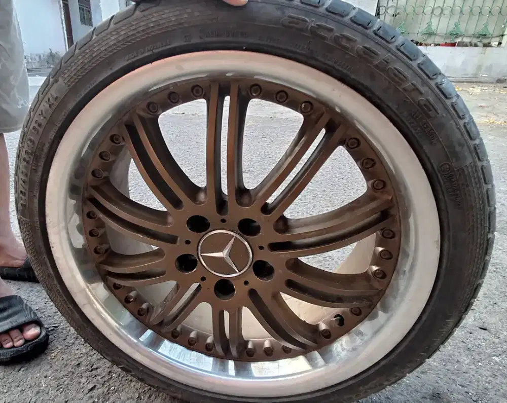 Velg mercy R18 plus ban