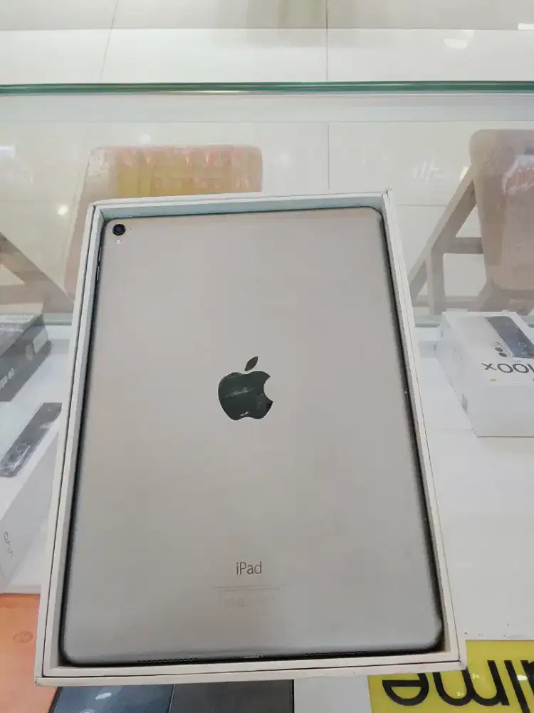 iPad proo 32GBB