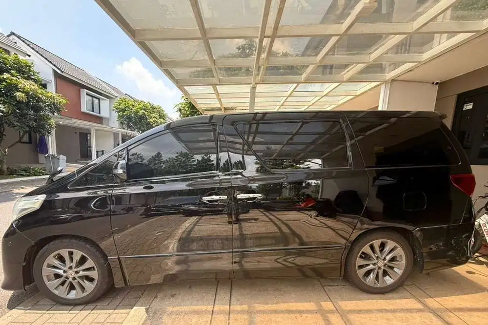 Toyota Alphard 2011 Bensin