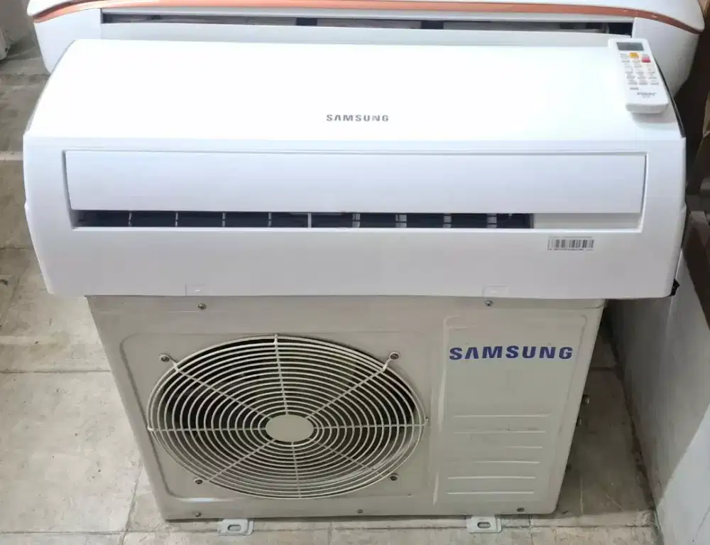 Ac bekas samsung 1/2 pk