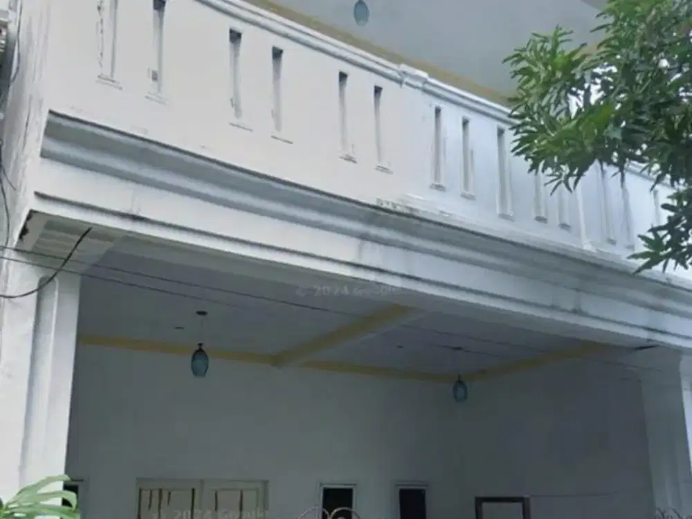 Rumah 2 Lantai Sudah Renovasi SHM di Nginden Siap Huni