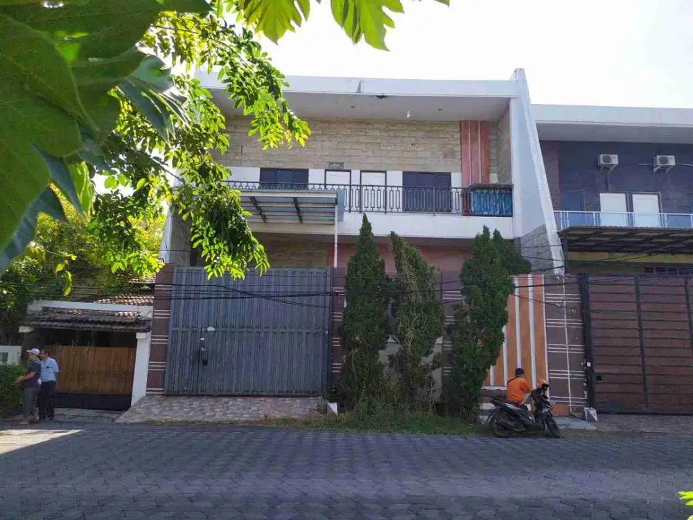 Rumah lelang 2 lantai kutisari indah utara