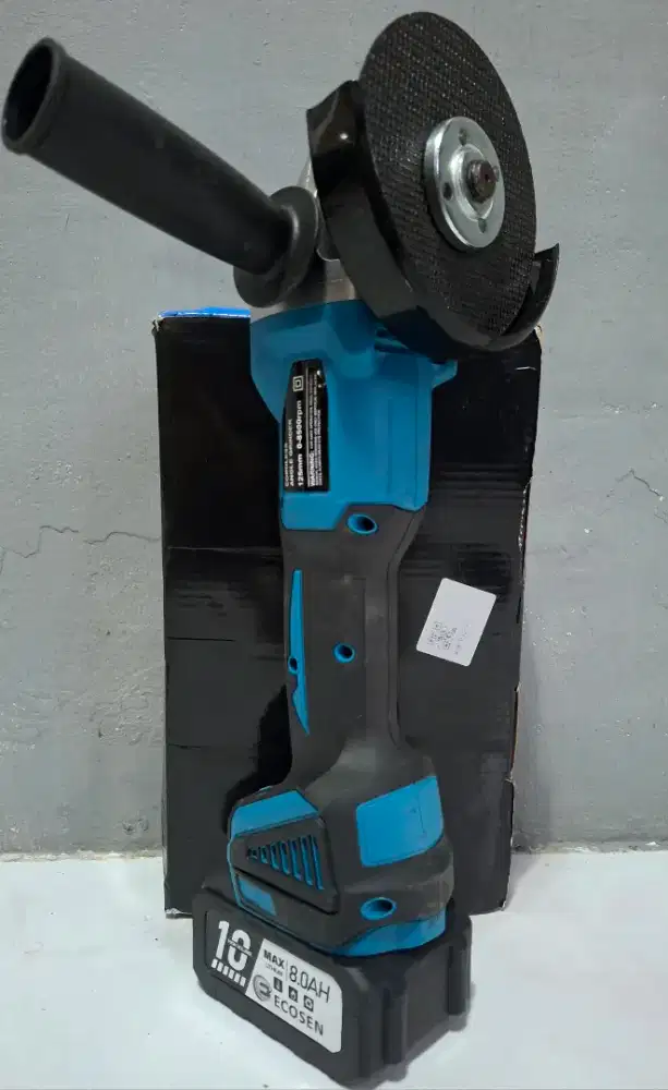 Baru gerinda cordless baterai brushless