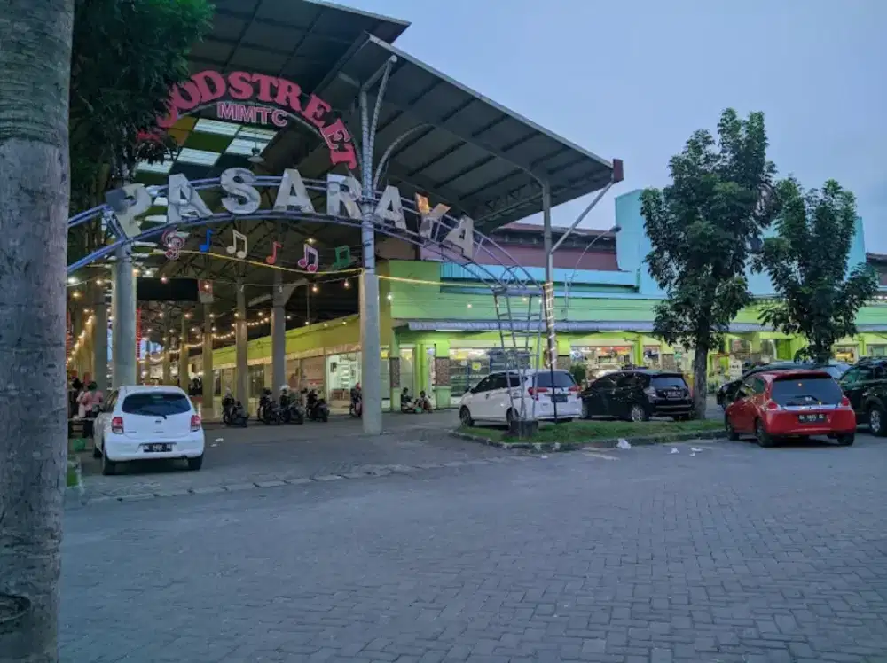 LOWONGAN KERJA LAUNDRY