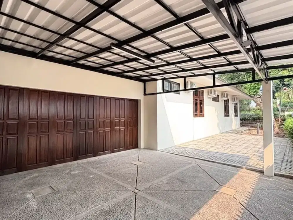 DISEWAKAN RUMAH CANTIK BISA UNTUK KANTOR DI CIPETE JAKARTA SELATAN