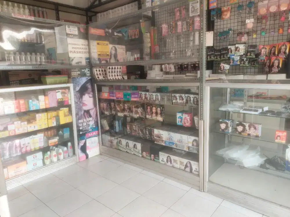 Etalase Kaca Bekas ada beberapa ukuran