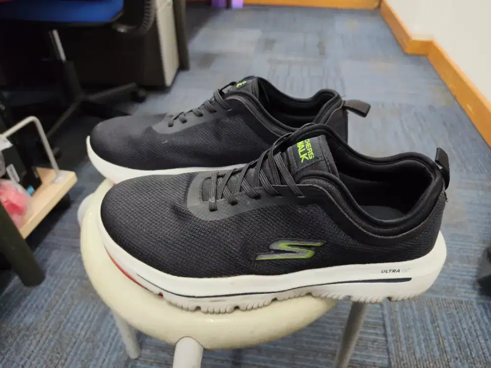 Skechers Go Walk/ GoWalk 5 Size 43 (27.5cm)