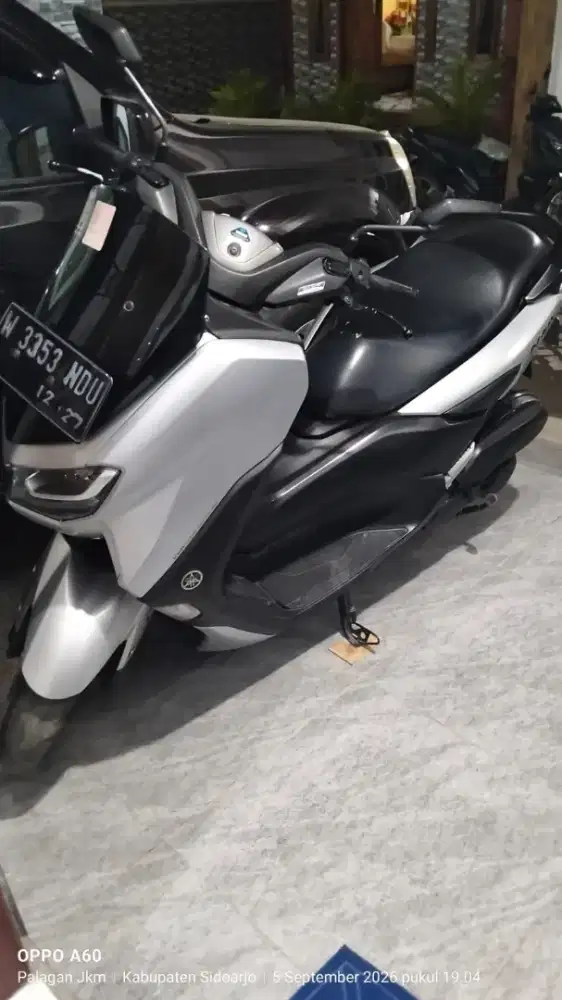 Yamaha nmax new 2022 silver keyless
