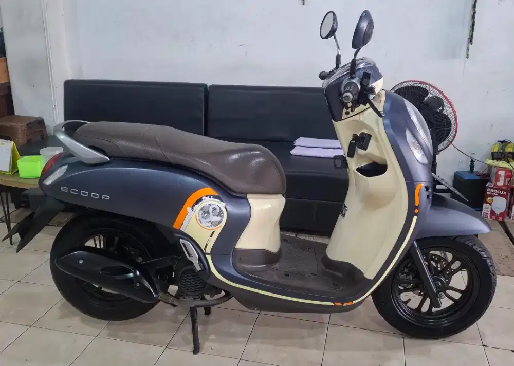 Honda Scoopy sporty