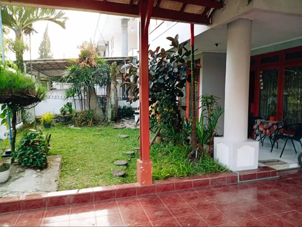 Dijual Rumah 2 Lantai di Komplek Holis Pesona Taman Burung