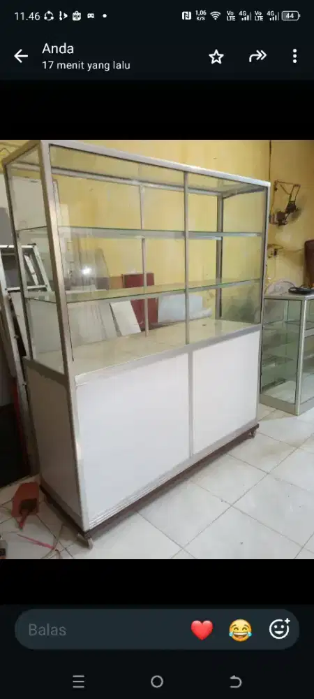 Etalase makanan ukuran panjang 1,5 x tinggi 180 x lebar 50