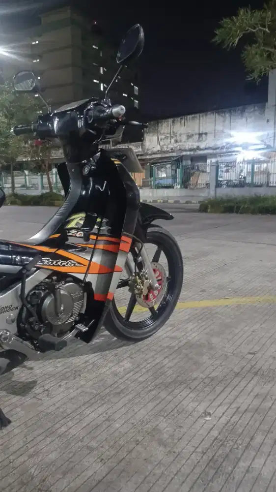 Suzuki satria R 2003