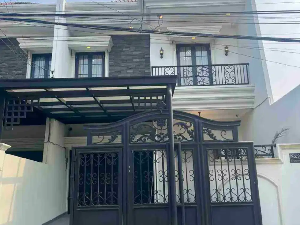 Dijual Rumah Mewah Furnished Duren Sawit LT 175m² LB 270m² SHM