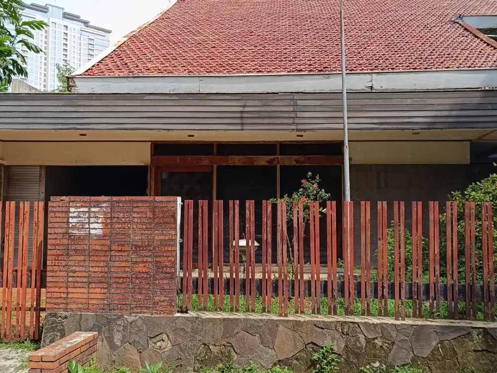 Rumah Hitung Tanah Lokasi Strategis Di Kebayoran Baru