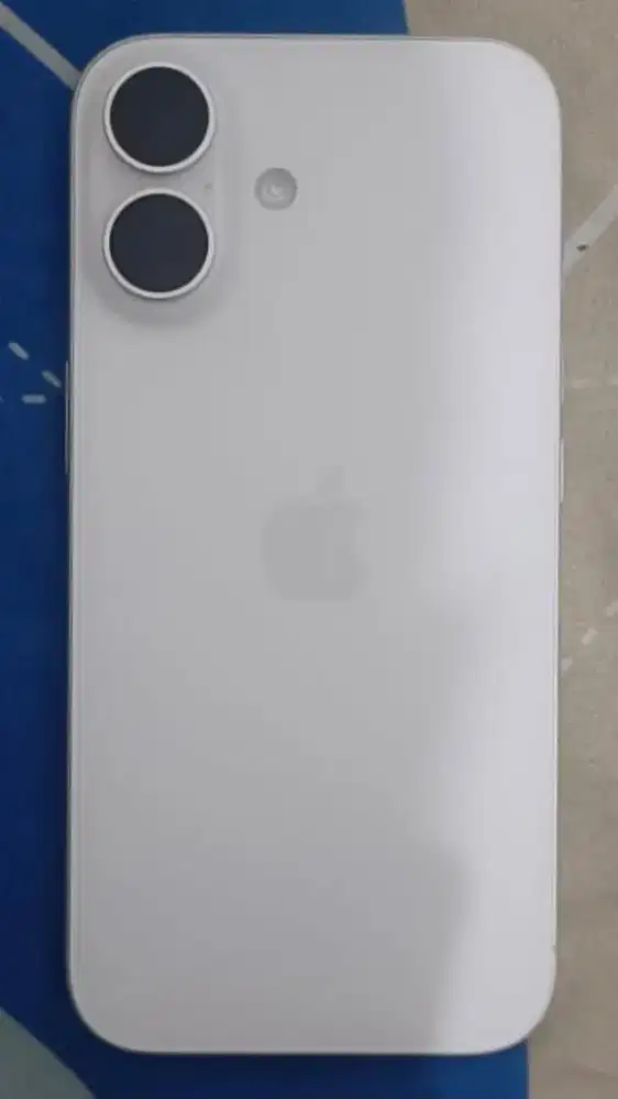 iPhone 16 128GB Like New