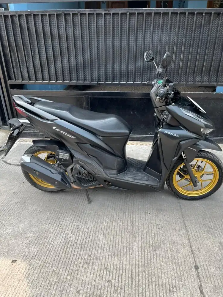 vario led new 125 2019 hitam
