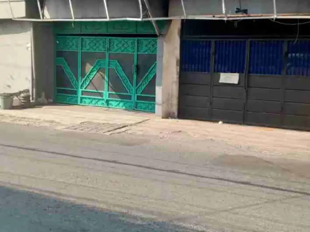 Tempat usaha 2 lantai luas 132 m2 harga 2 Milyar di Brigjend Katamso, Waru, Sidoarjo