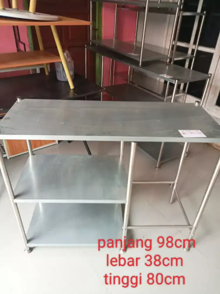 Meja stenlis baru