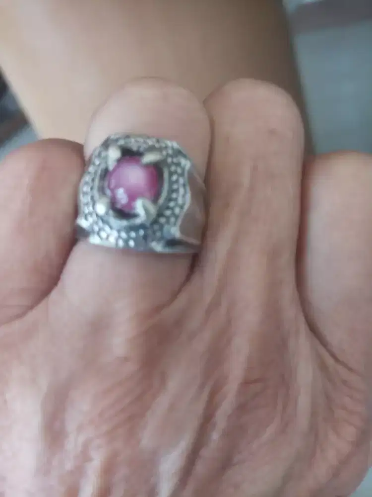 Ruby ceylon ring