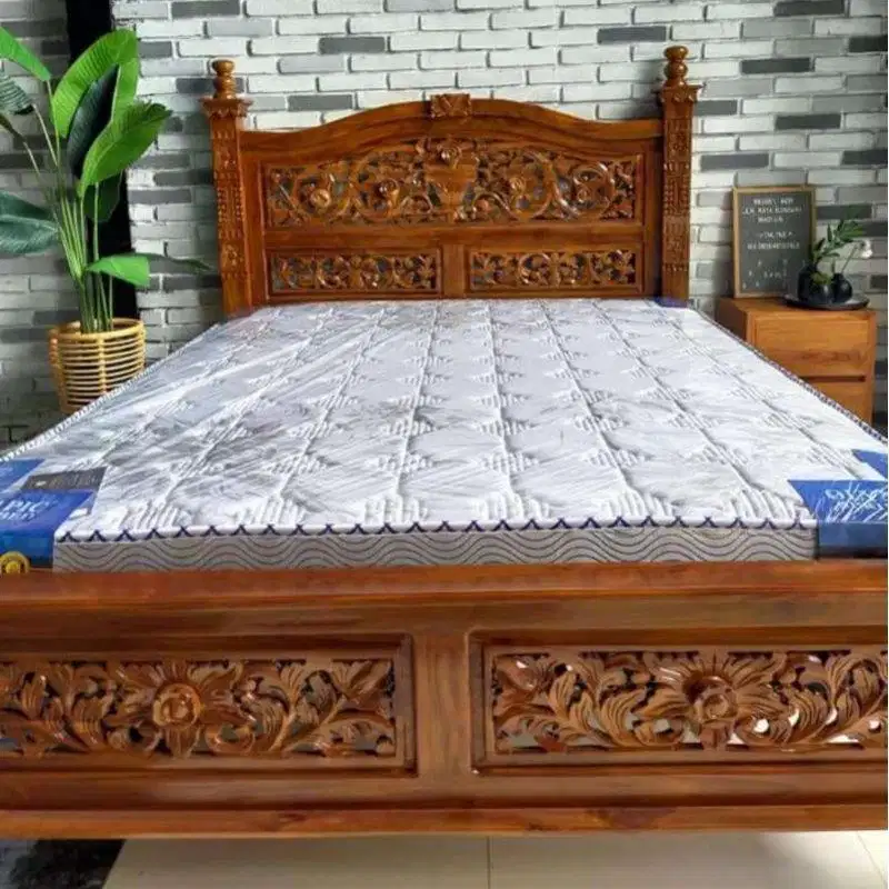 Dipan kasur jati ukuran 180x200 ukiran jati asli