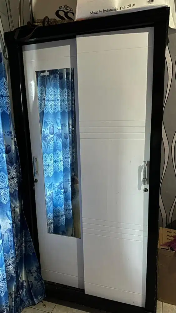 Dijual lemari sliding 2P