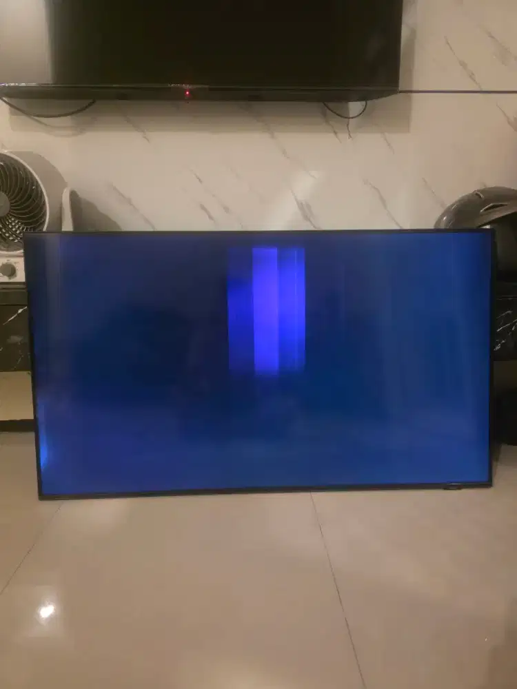 TV led Samsung 50 inch .kondisi RUSAK.gambar layar berwana ungu .