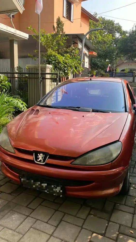 PEUGEOT 206 XR 1.4 MT 2001