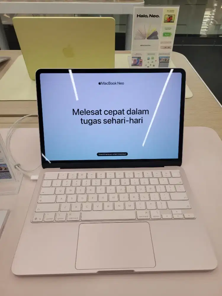 Promo MacBook Neo bisa kredit cicilan ringan tanpa DP