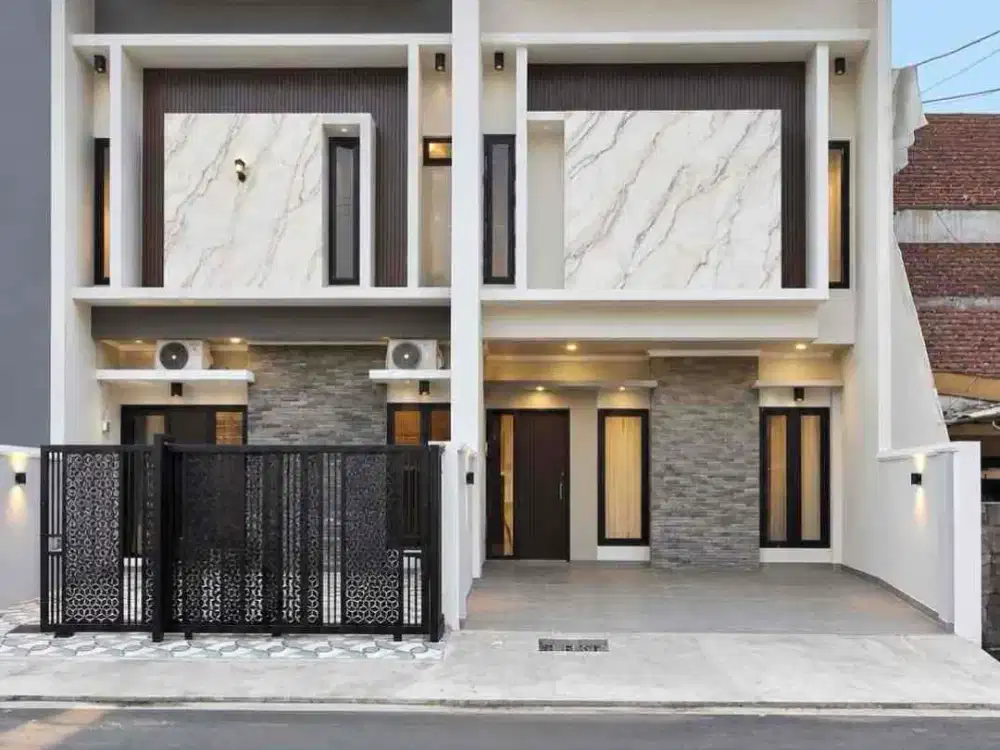 Rumah Gress Manyar‼Jalan Utama • One Gate System • ROW 3,5 Mobil