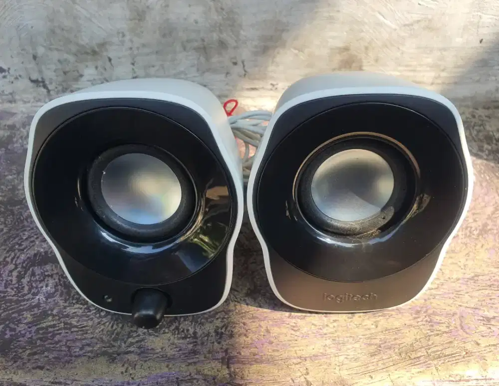 Speaker Logitech Z120