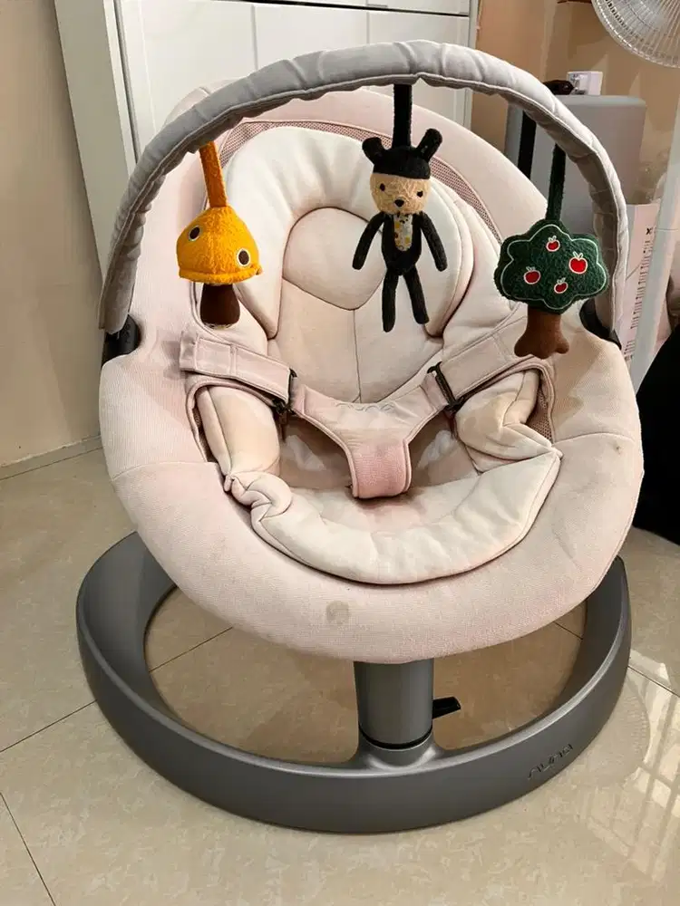 Nuna leaf grow bouncer blush