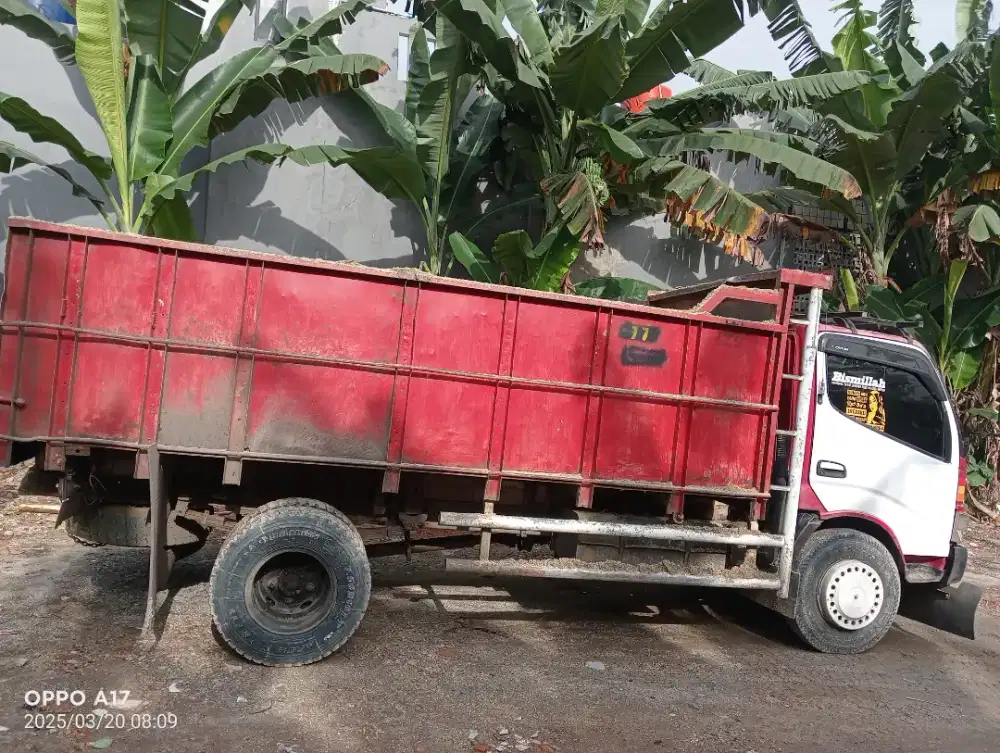 Toyota dyna 130 ht