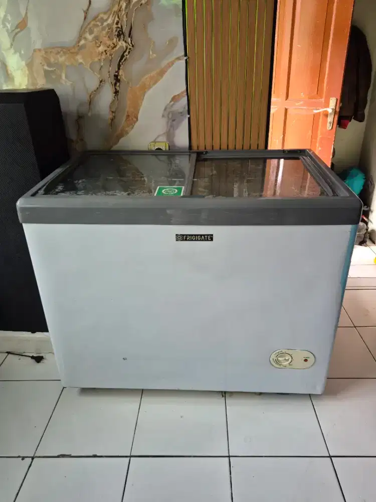 Freezer sliding door kap 250 L siap pakai orisinil mulus
