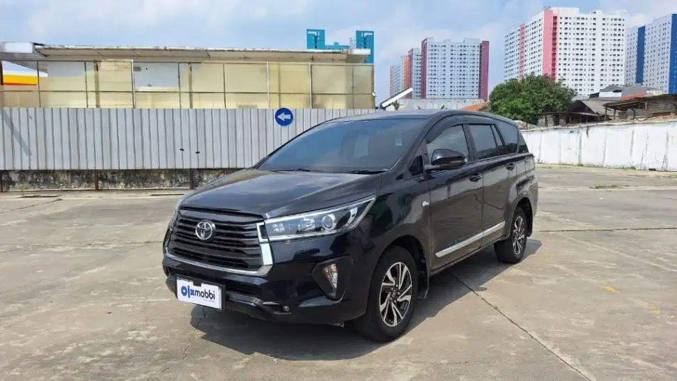 Toyota Kijang Innova 2.0 V Bensin-AT 2022