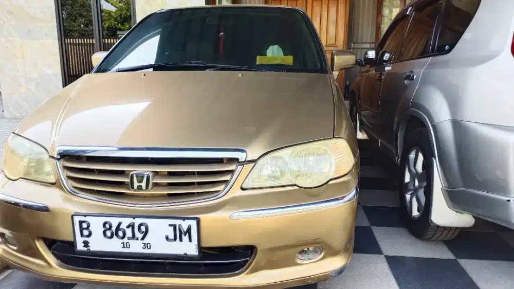 Di jual mobil odyssey thn 2000