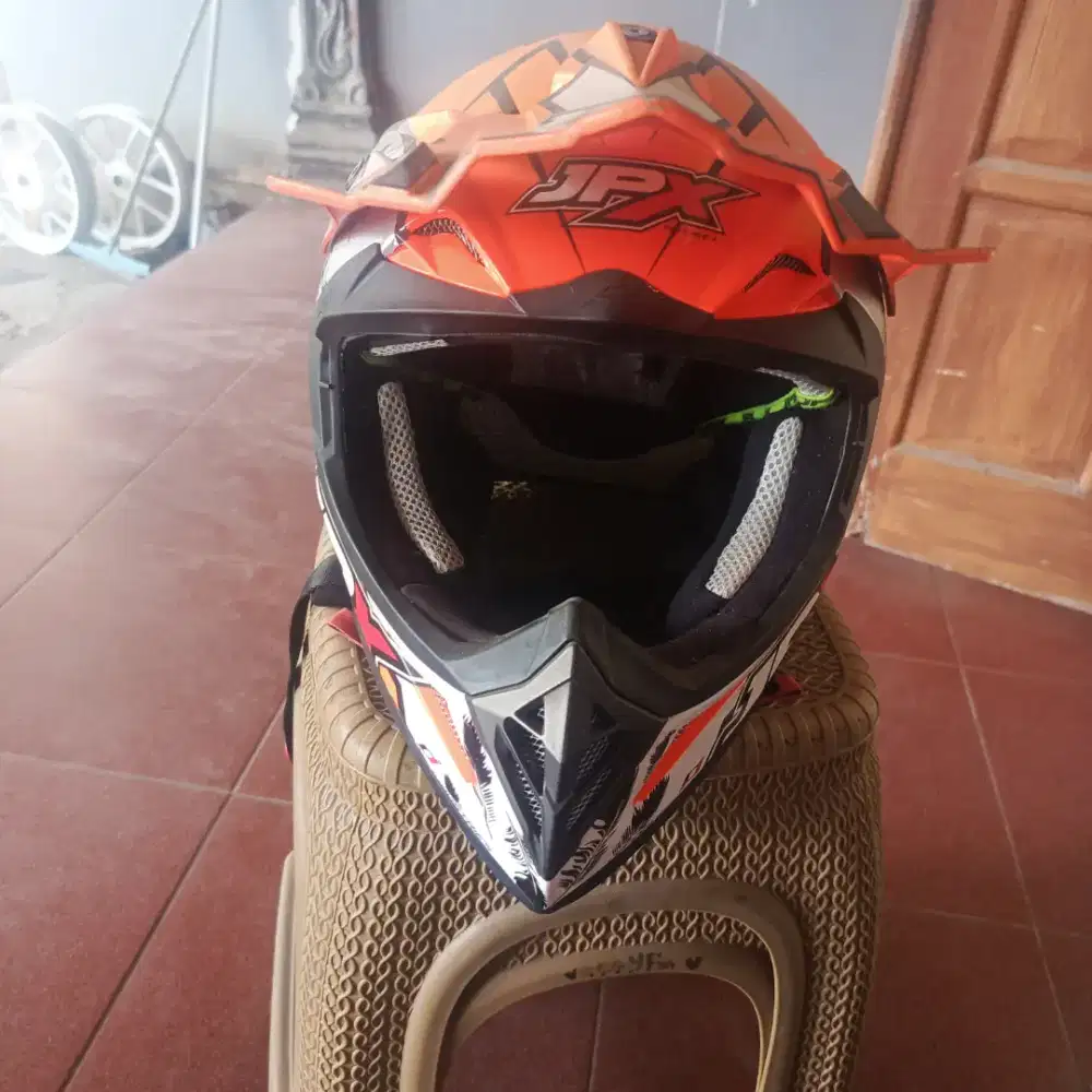 Hlem jpx bekas no minus ukur L