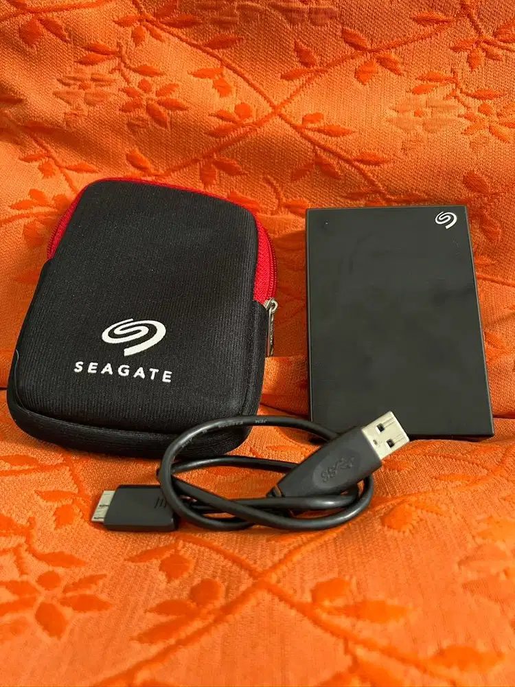 HDD Seagate Backup Plus or One Touch Hitam 5TB Fullset Mulus Nego