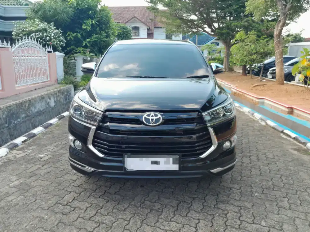 Kijang Innova Venturer 2020