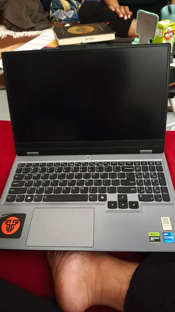 Lenovo LOQ 15 i7 Gen 13 RTX 3050 6GB RAM 20GB SSD 512GB Mulus