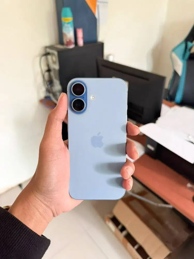 iPhone 17 256GB Biru iBox, Mulus 95%, Garansi Jan 2027