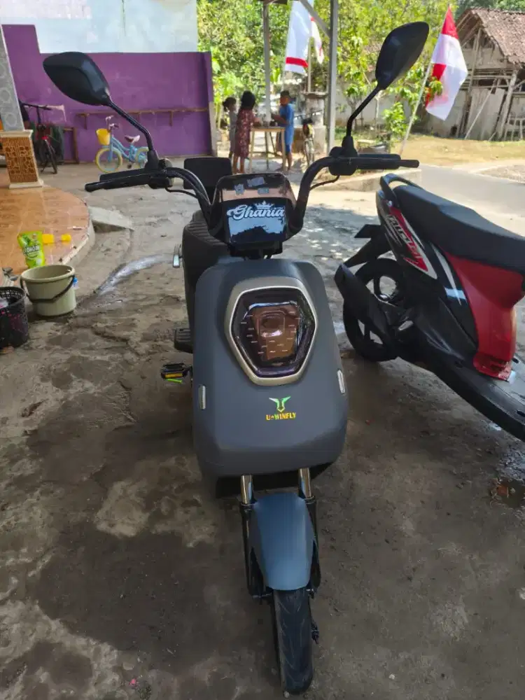 Sepeda listrik U-winfly M60