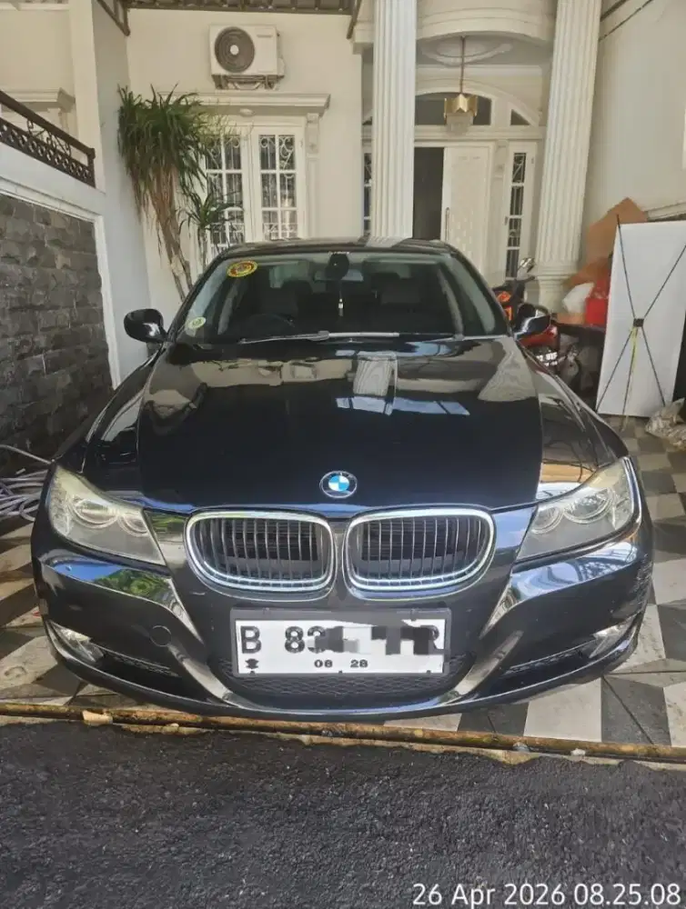 BMW 320i LCi i-Drive M3 Hitam Istmw